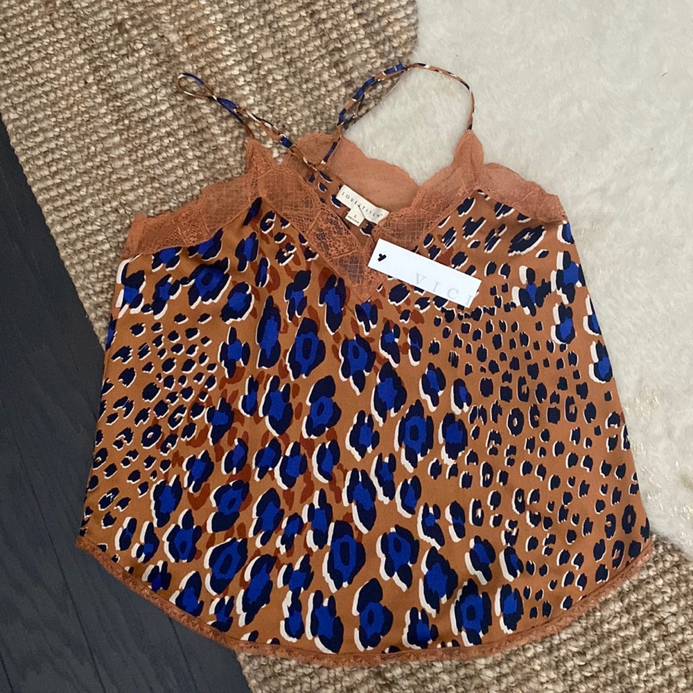 NWT VICI Top